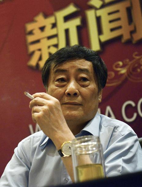 Zong Quinghou, 68 anni,  invece cinese. E&#39; nato nell&#39;ottobre 1945 nello Zhejiang ed  stato indicato da Forbes come l&#39;uomo pi ricco della Cina e numero 86 nel mondo. Afp
